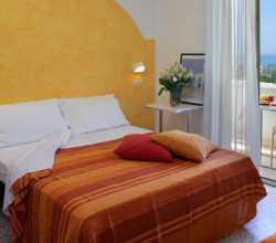 Hotel Pacific